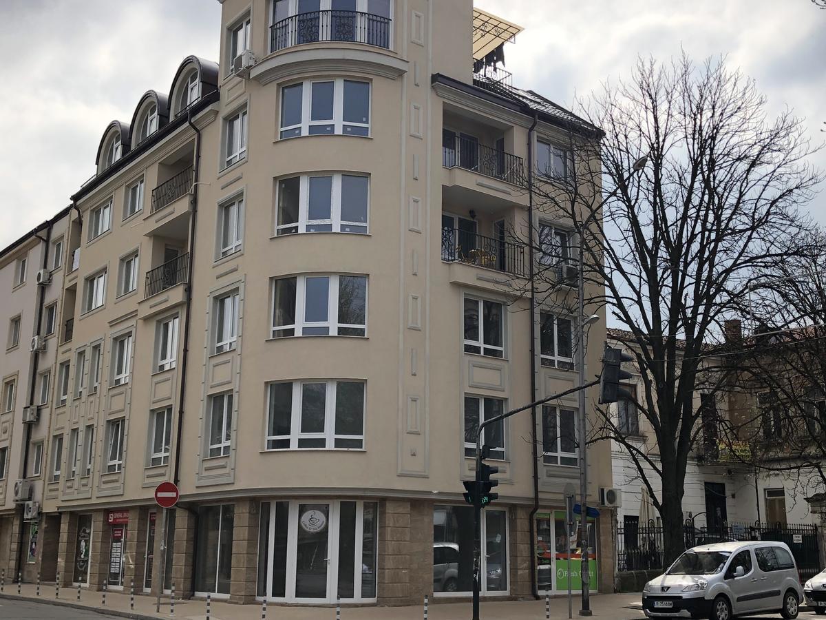 Habitat Holiday Apartment Ruse Exterior photo